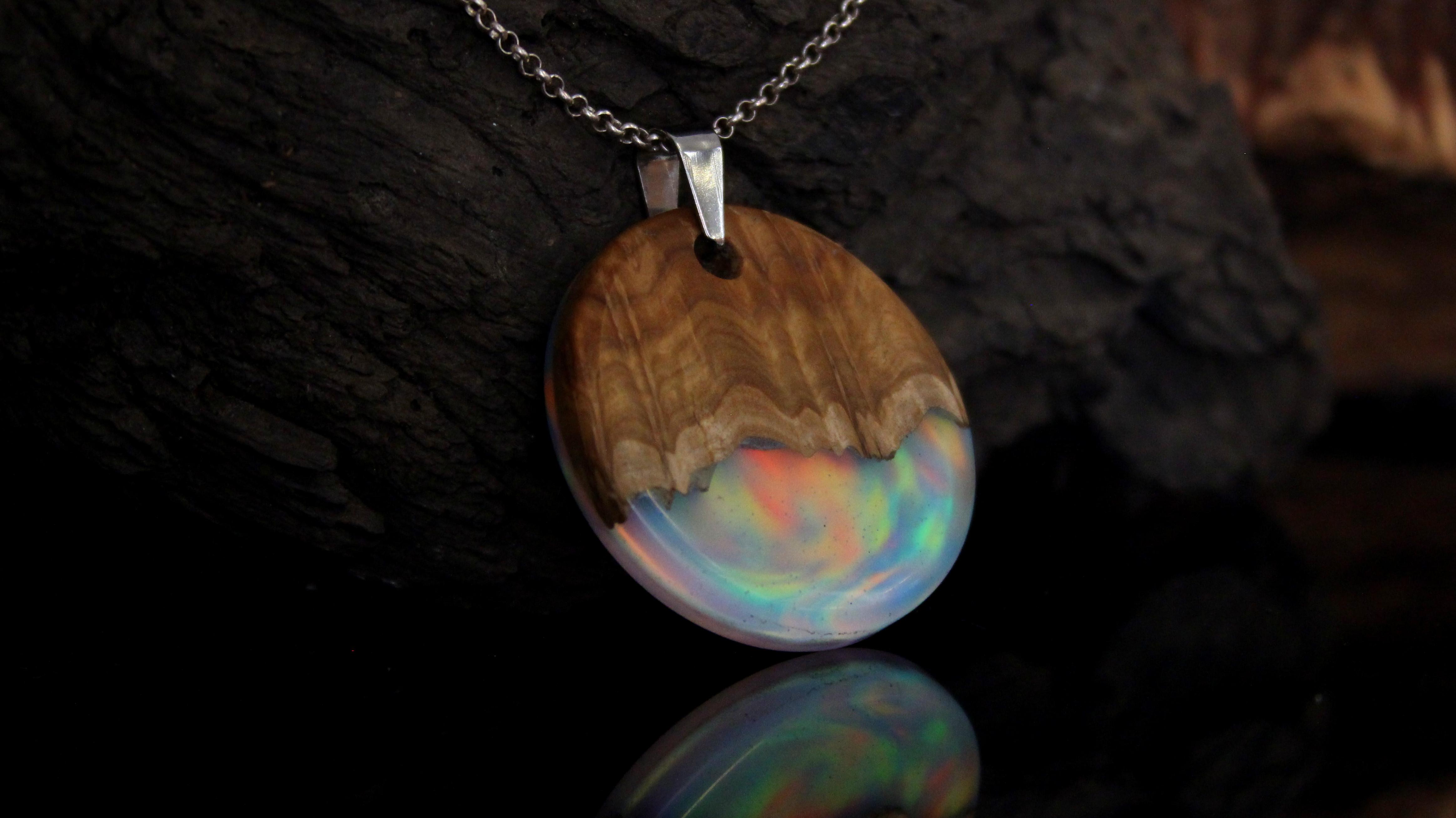 Resin and wood aurora pendant 2.JPG