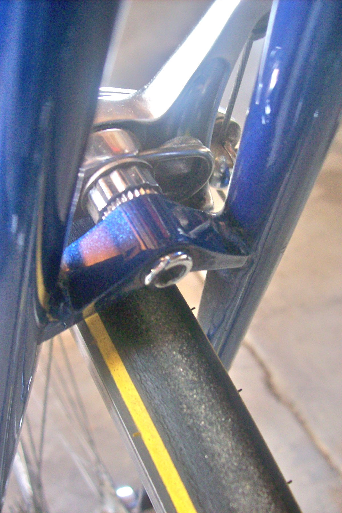 RoadBikeFrameBrakeBridge.jpg