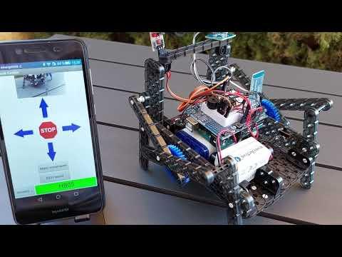 Robot controlled by Bluetooth (Mit App Inventor)