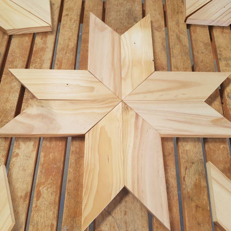 Round barn quilt table (31).jpg