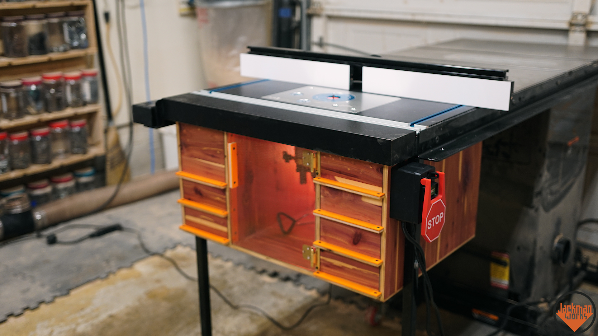 Router Table &amp; Storage Cabinet 46.jpg