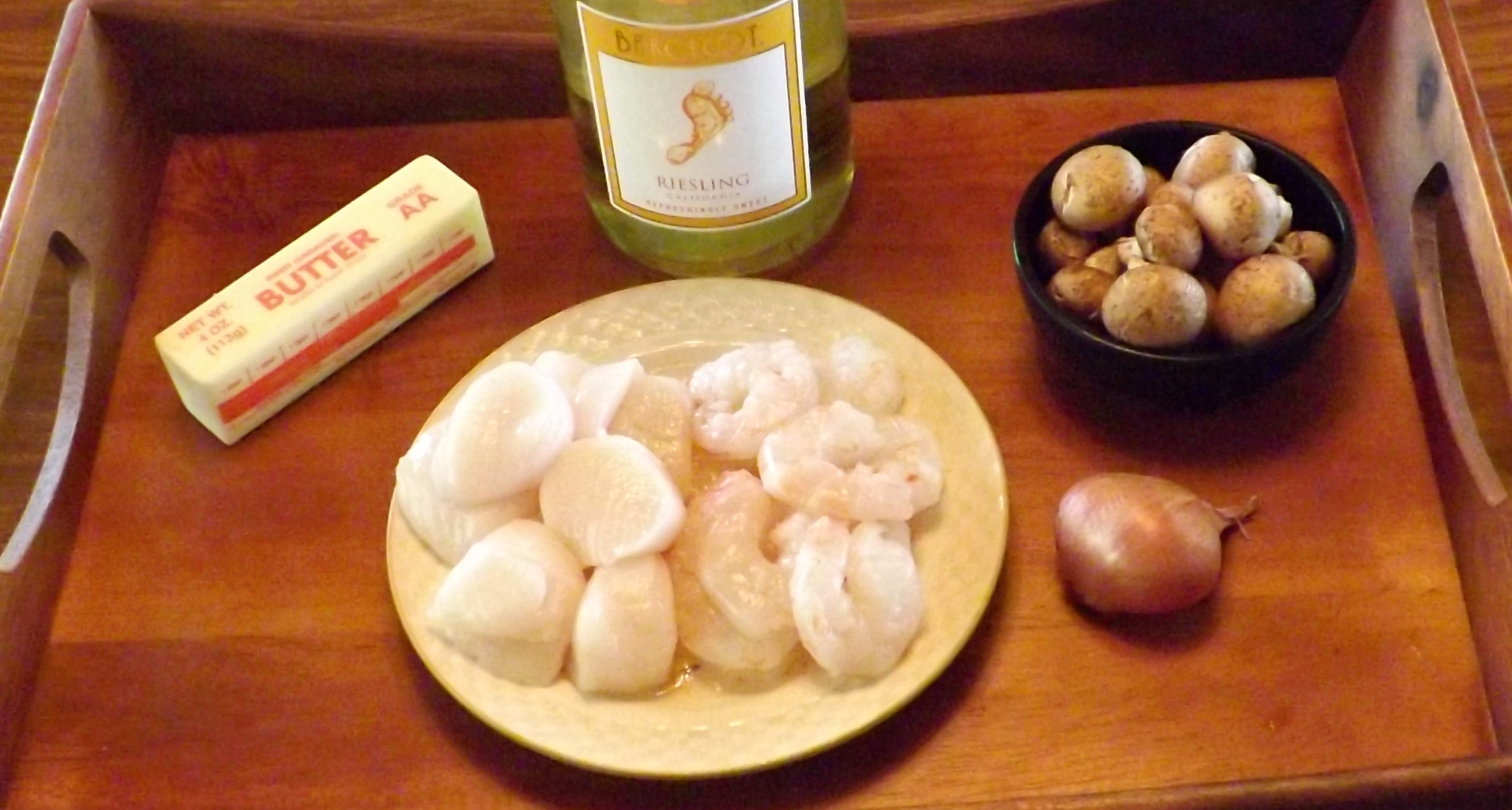 SHRIMP AND SCALLOPS 001.JPG