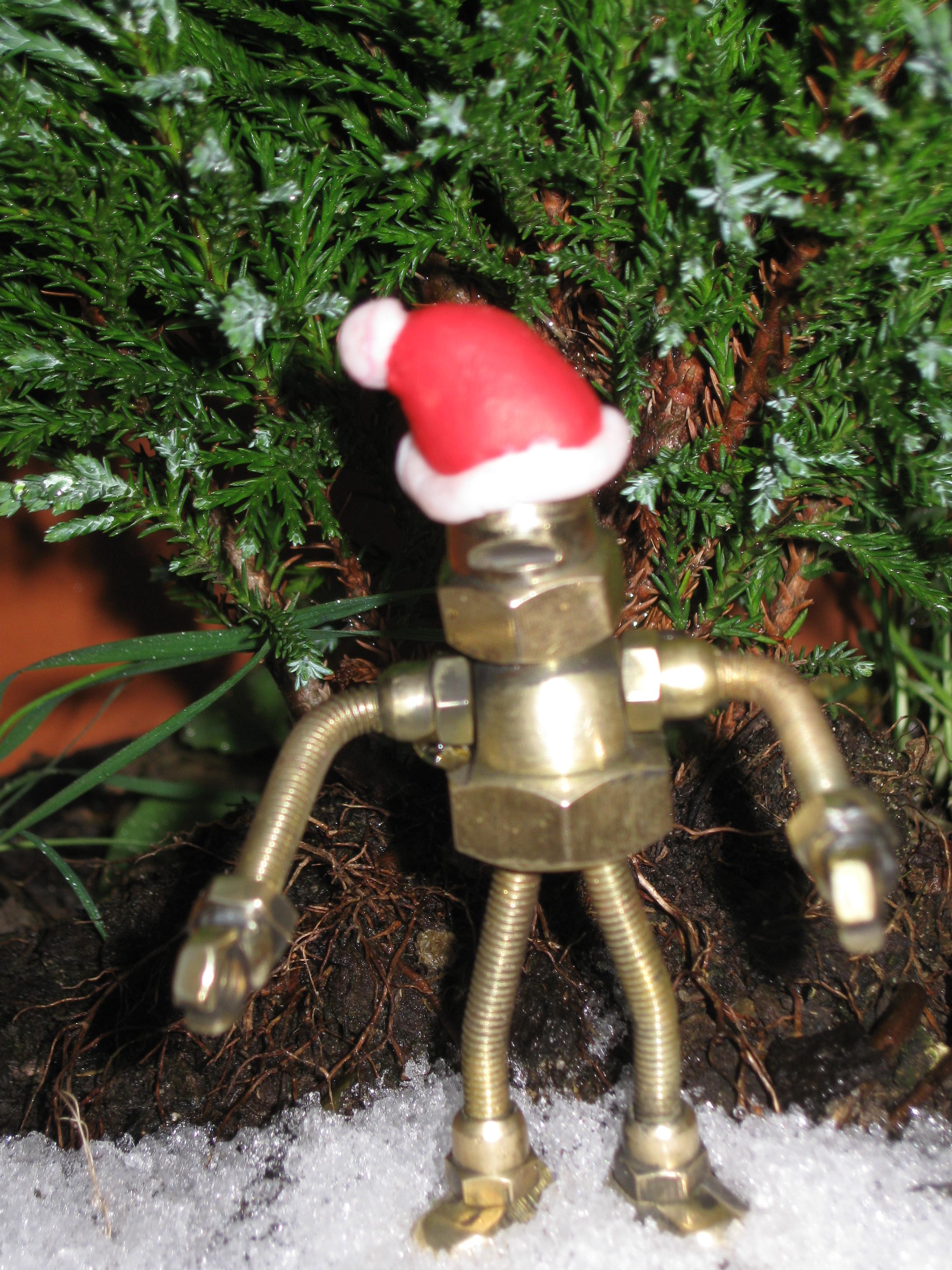 Santas Little Robot Helper 11.JPG