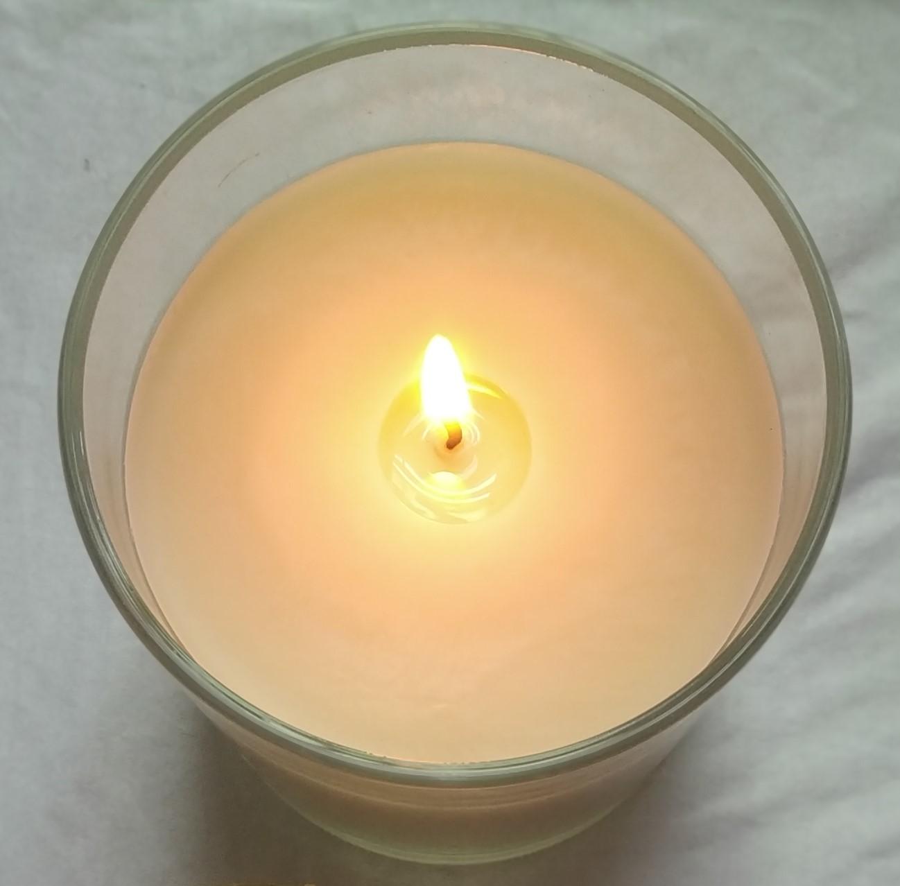 Scented candle.jpg