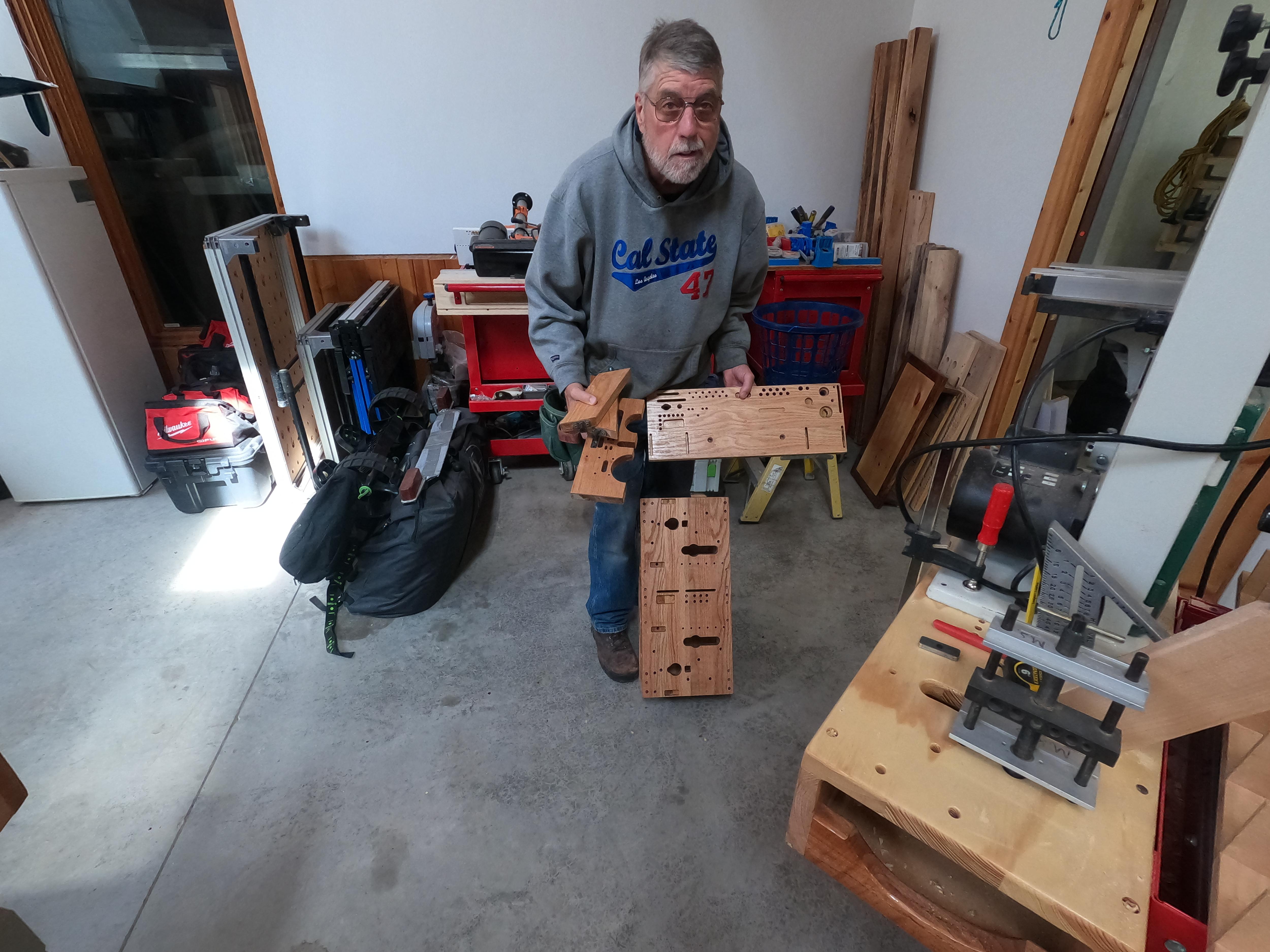 Setting Up The MikroBench for Glue-Ups (1).JPG