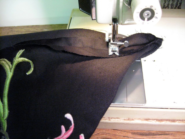 Sewing Gusset, Skirt Tote.jpg