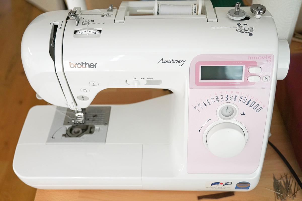 Sewing Machine 1.jpg