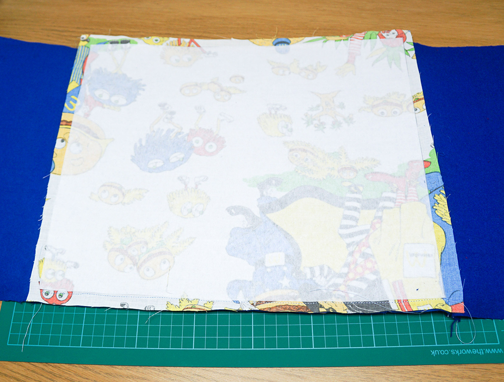 Sewing machine cover 21.jpg