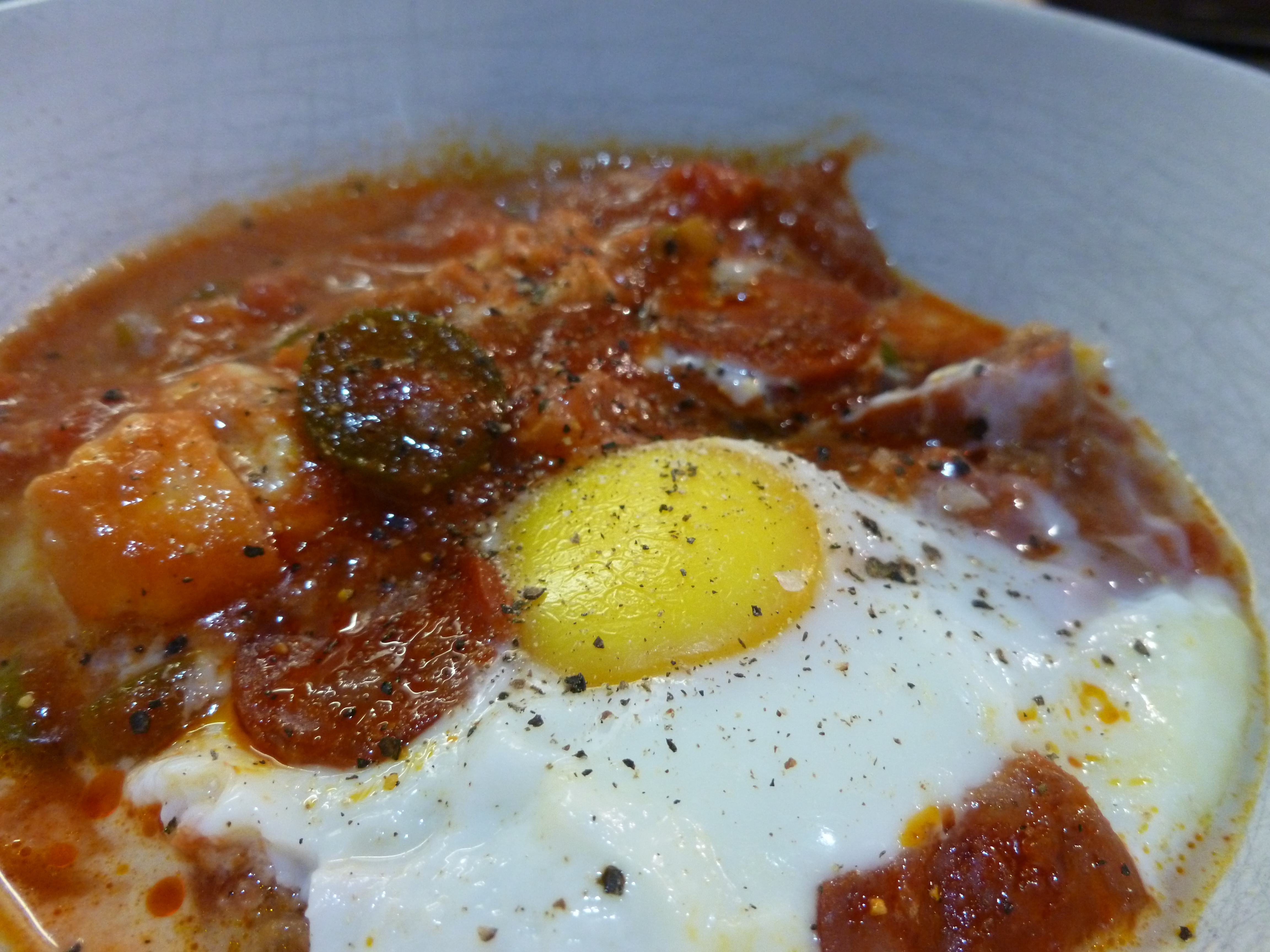 Shakshouka + millionaire's shortbread 036.JPG