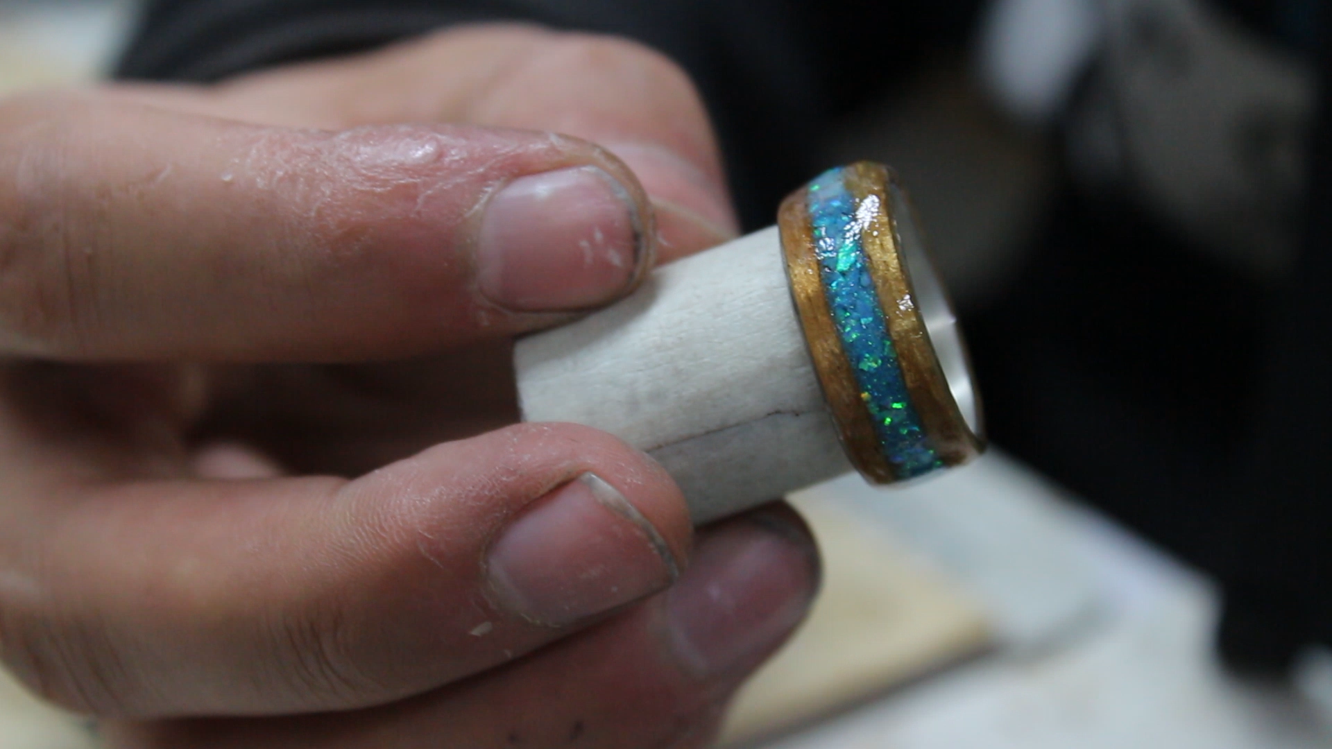 Silver and Koa Wood Ring With Blue Opal 43.bmp