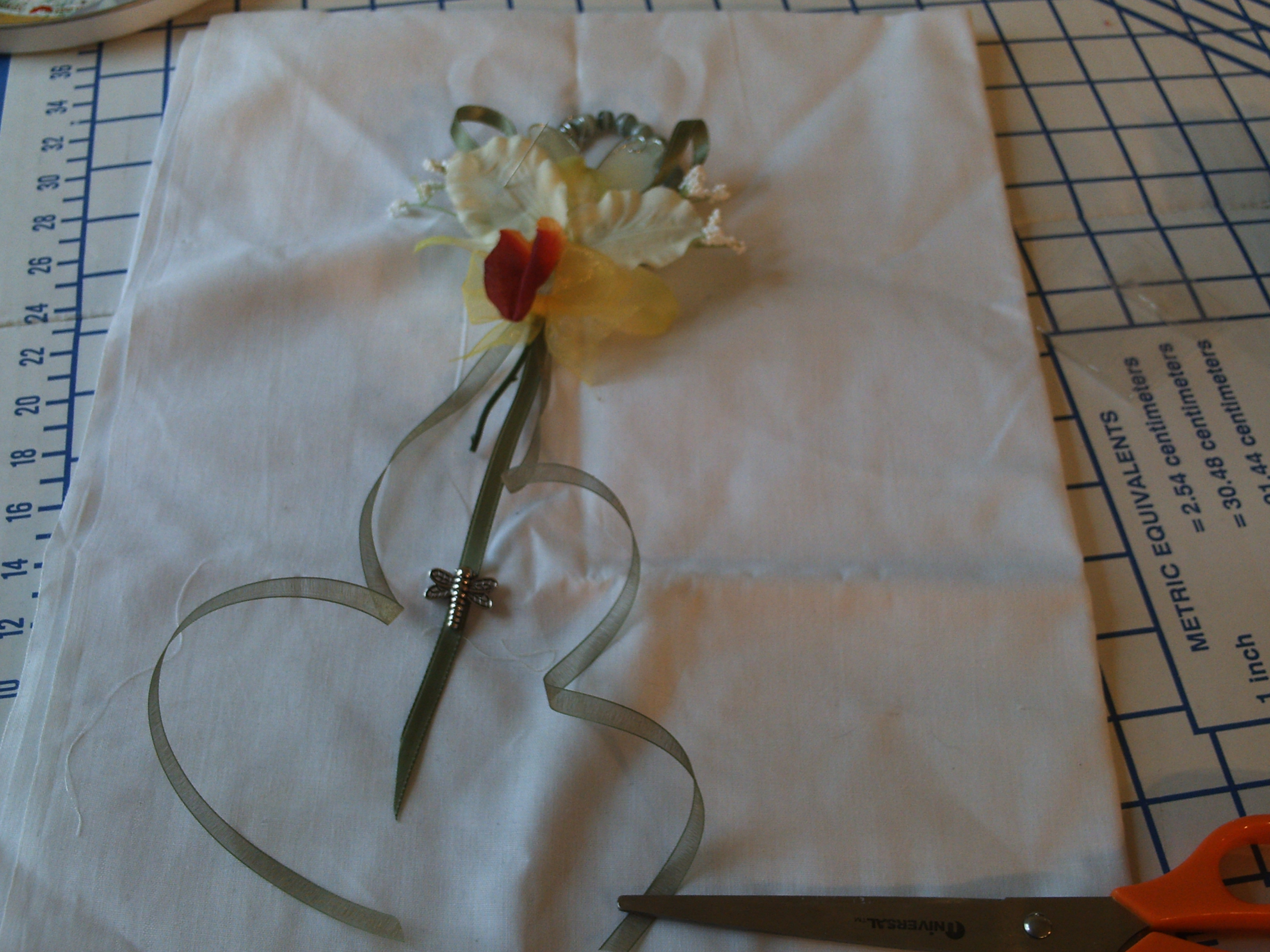 Simple Corsage 011.jpg