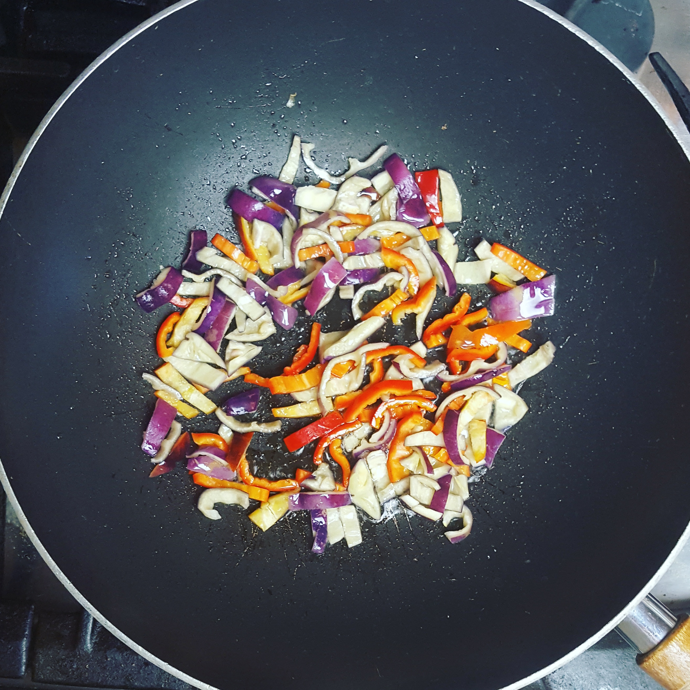 Singapore Sweet Potato Noodles Step 2.jpg