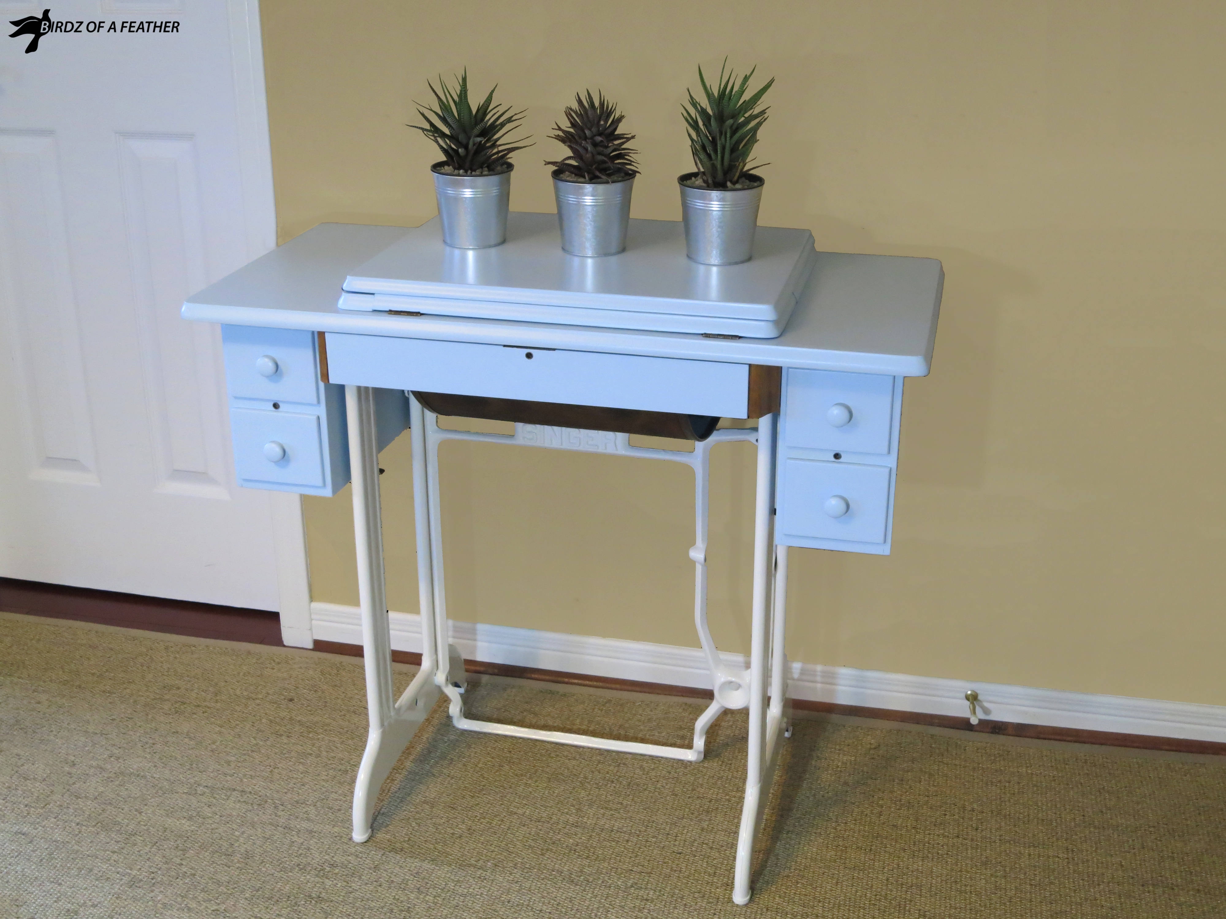 Singer Sewing Table Makeover 454_BOF.jpg