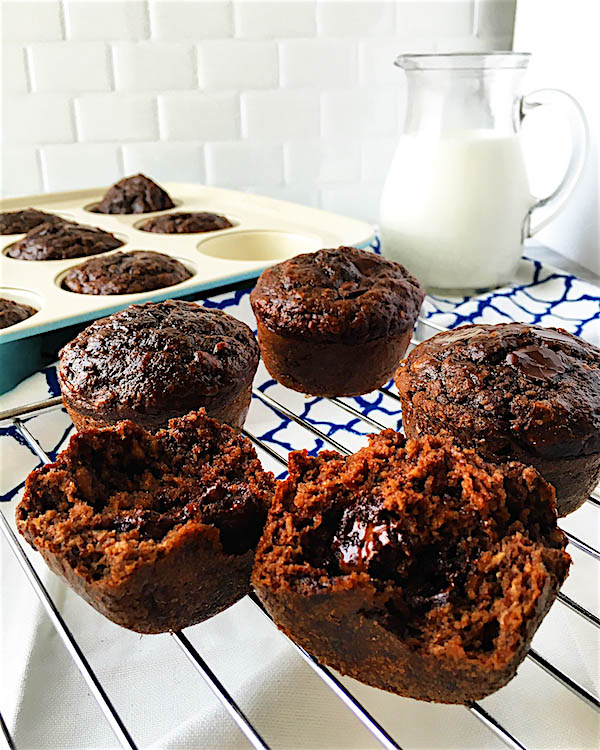 Skinny-Chocolate-Banana-Muffins.jpg