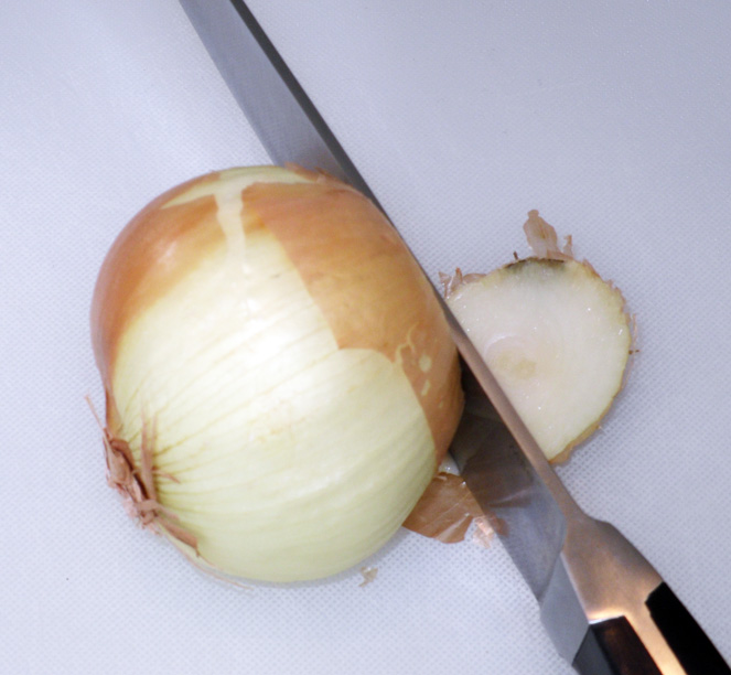 Slice an onion.jpg