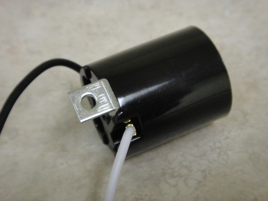 Socket w-bracket (Medium).jpg