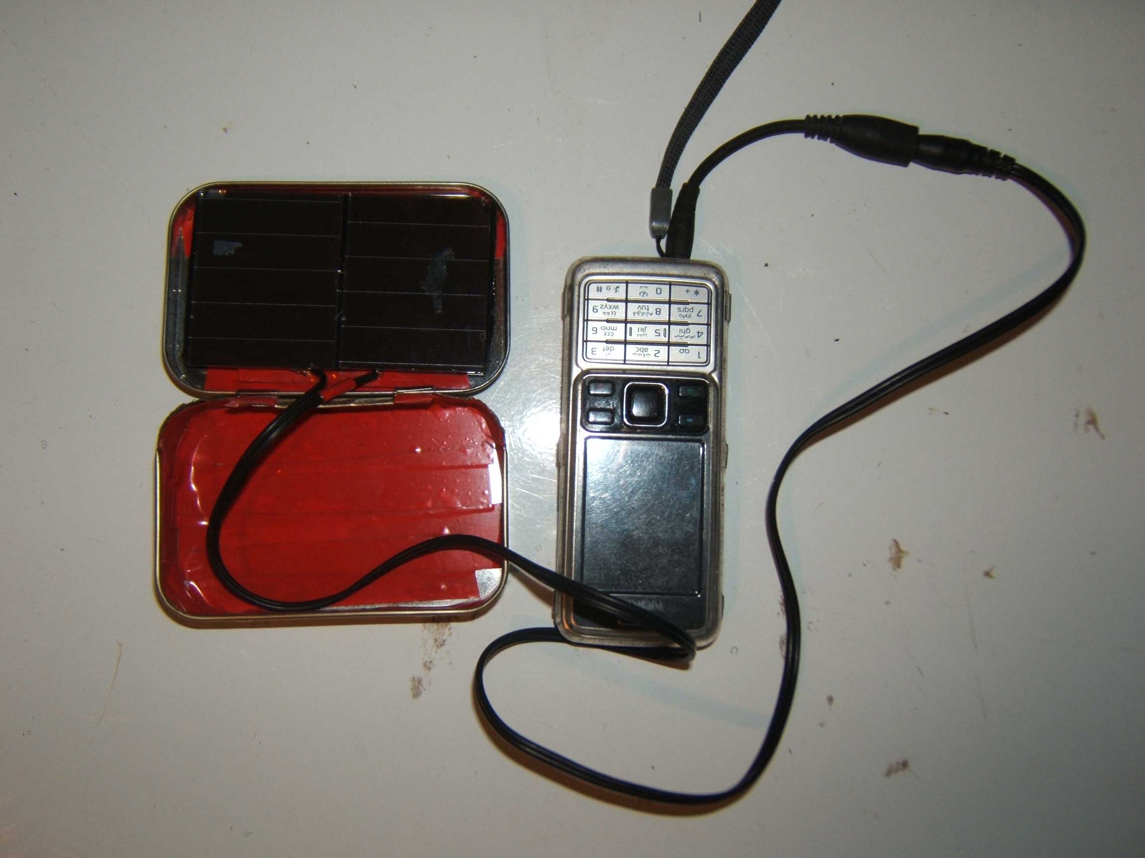 SolarCharger010web.jpg