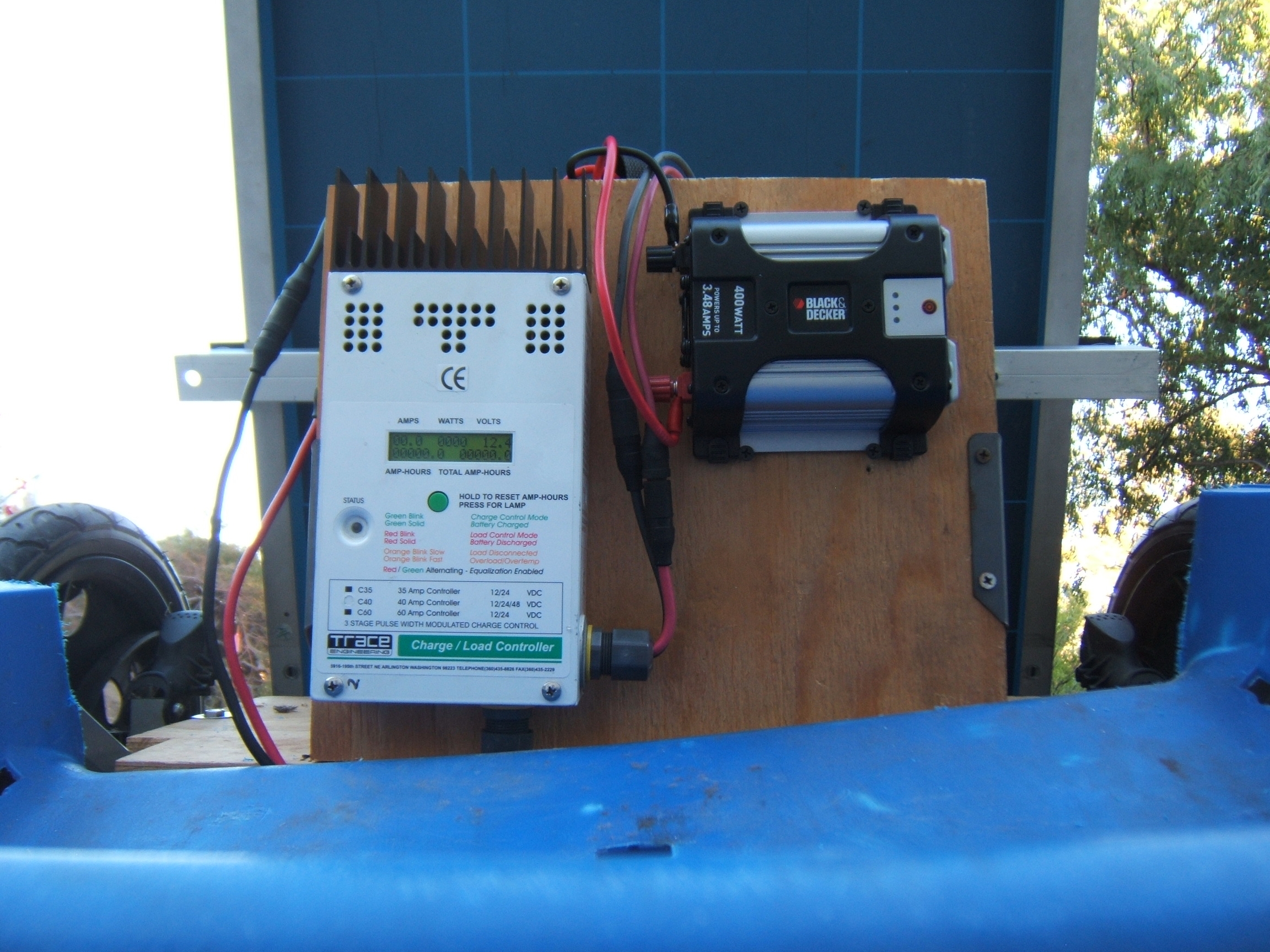 SolarTrailer009 Charge Controller Inverter.JPG