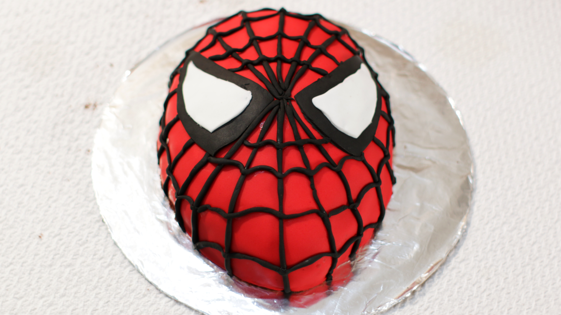 Spiderman Cake - How to make a Spiderman Cake.jpg