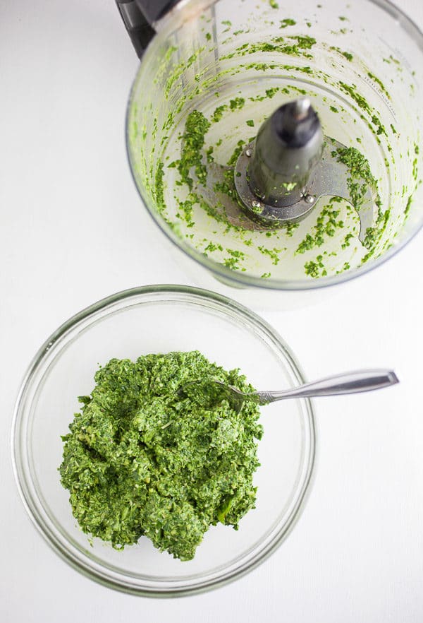 Spinach-and-Walnut-Pesto-2017-3-600x882.jpg