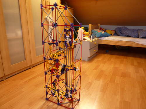 Spinning-Free-Fall-Lift-a-new-knex-ball-machine-l.jpg