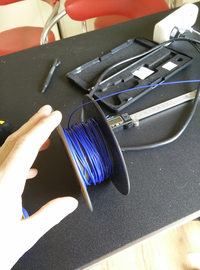 Spool 100% filament.jpg