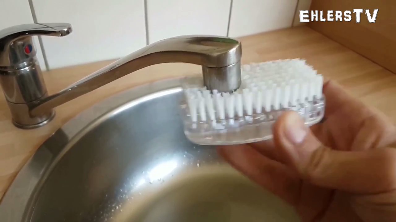 Spraying Faucet Lifehack-002.jpg