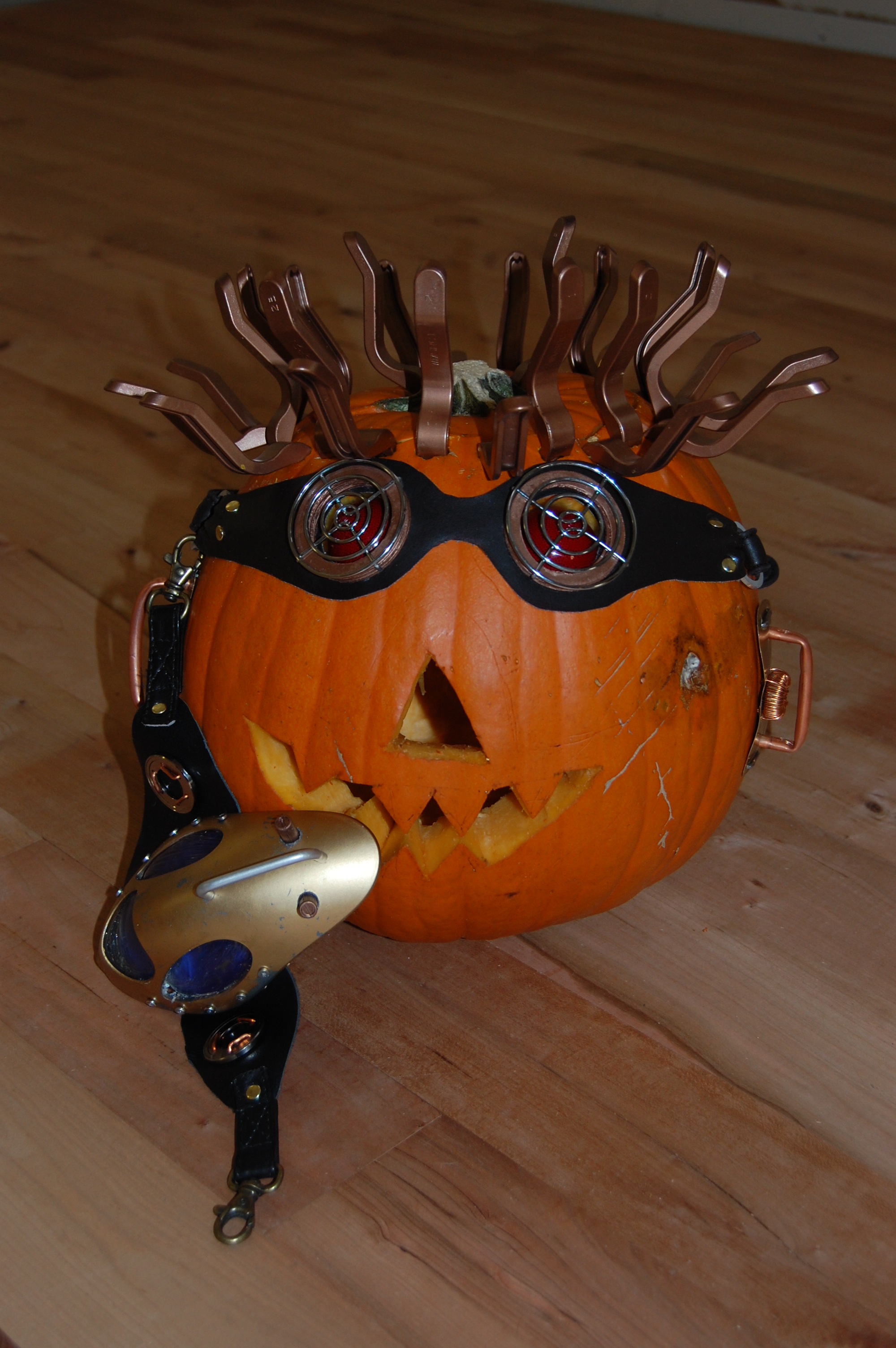 SteamPunk Pumkin 04.JPG