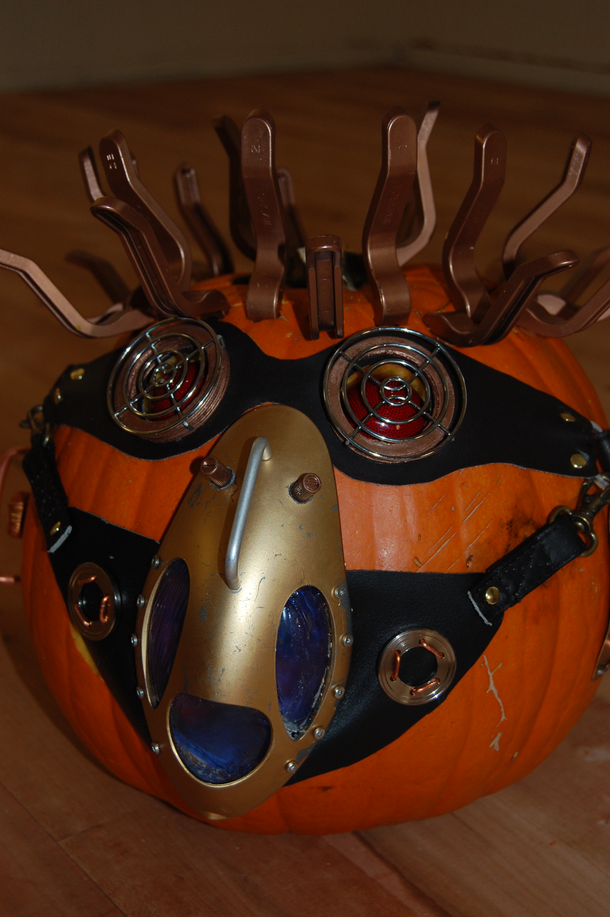 SteamPunk Pumkin 05.JPG