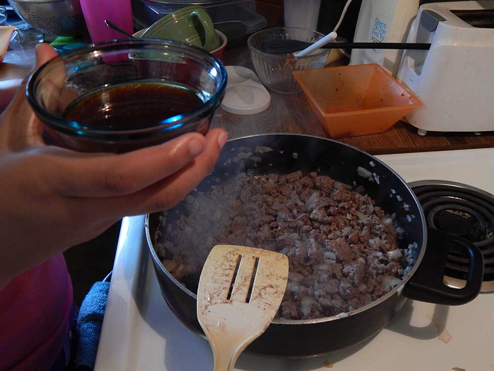 Step 3_add_sesame_seed_oil_soy_sauce_shrank.jpg