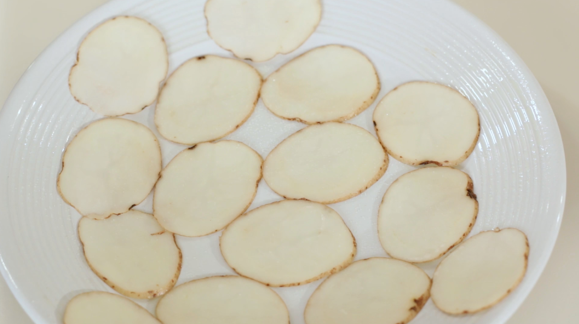 Step 4 Lay potatoes flat.png