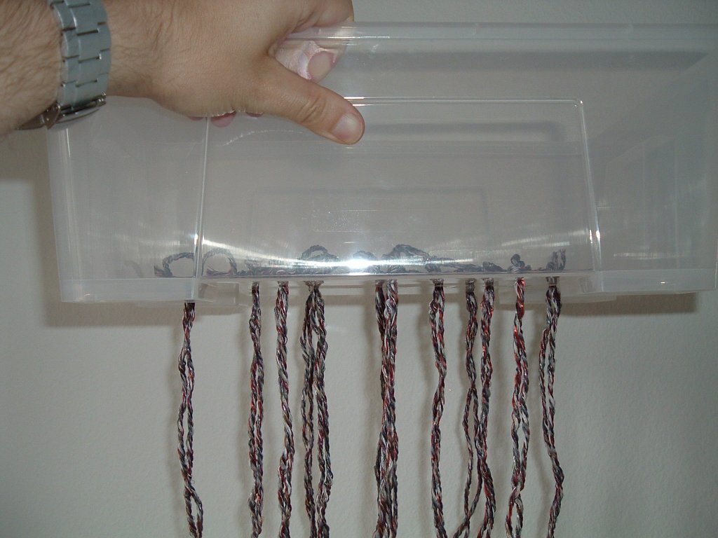 Step02_RopeInBox.jpg