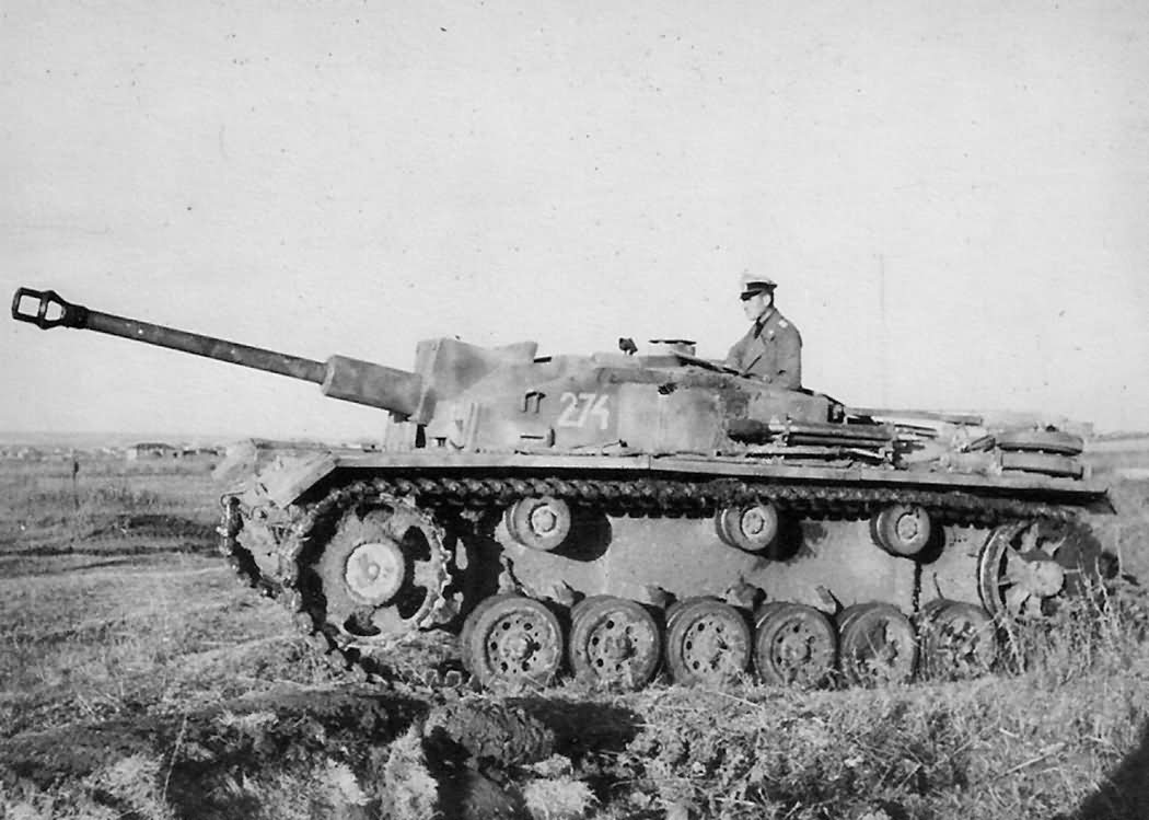 StuG_III_ausf_F_number_274.jpg