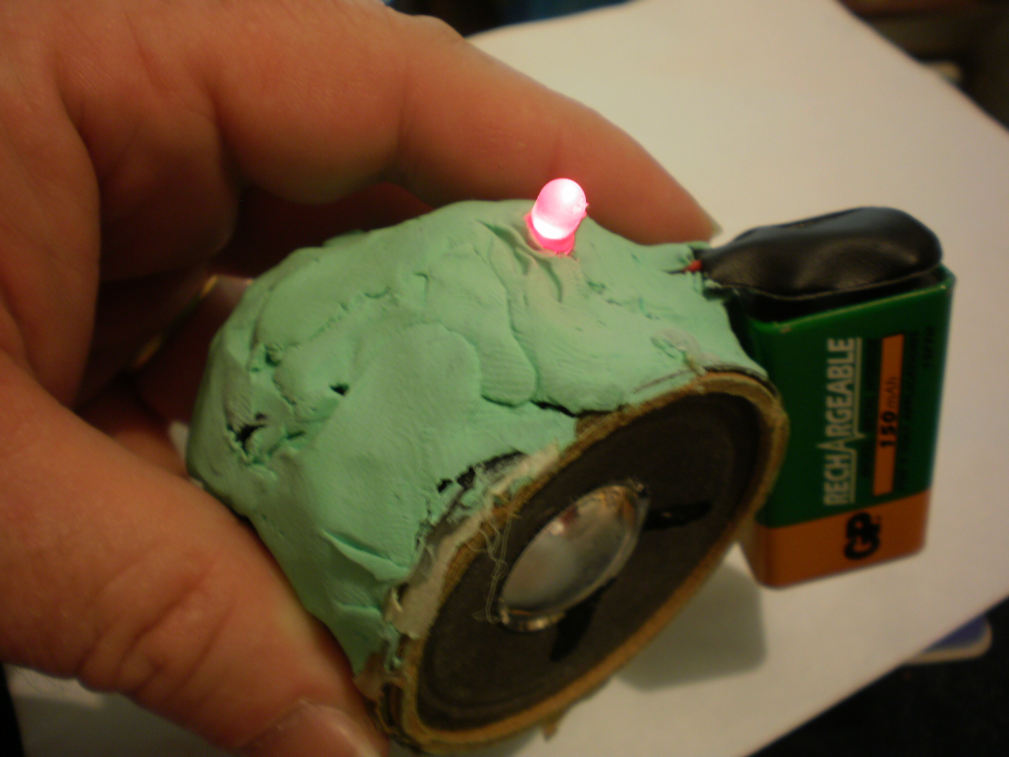 Sugru_20100930_19.JPG