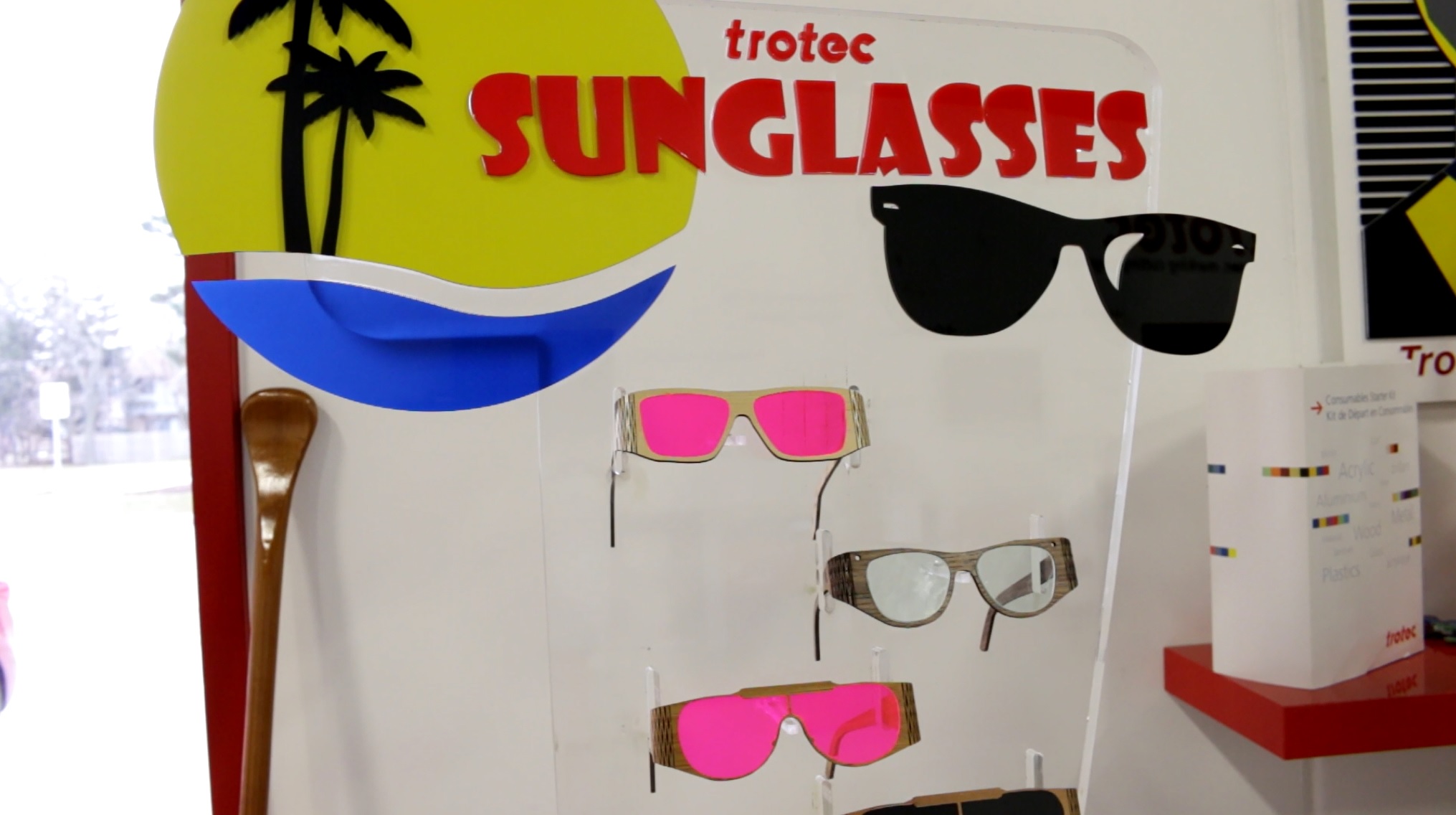 Sunglasses-Stand-3.jpg