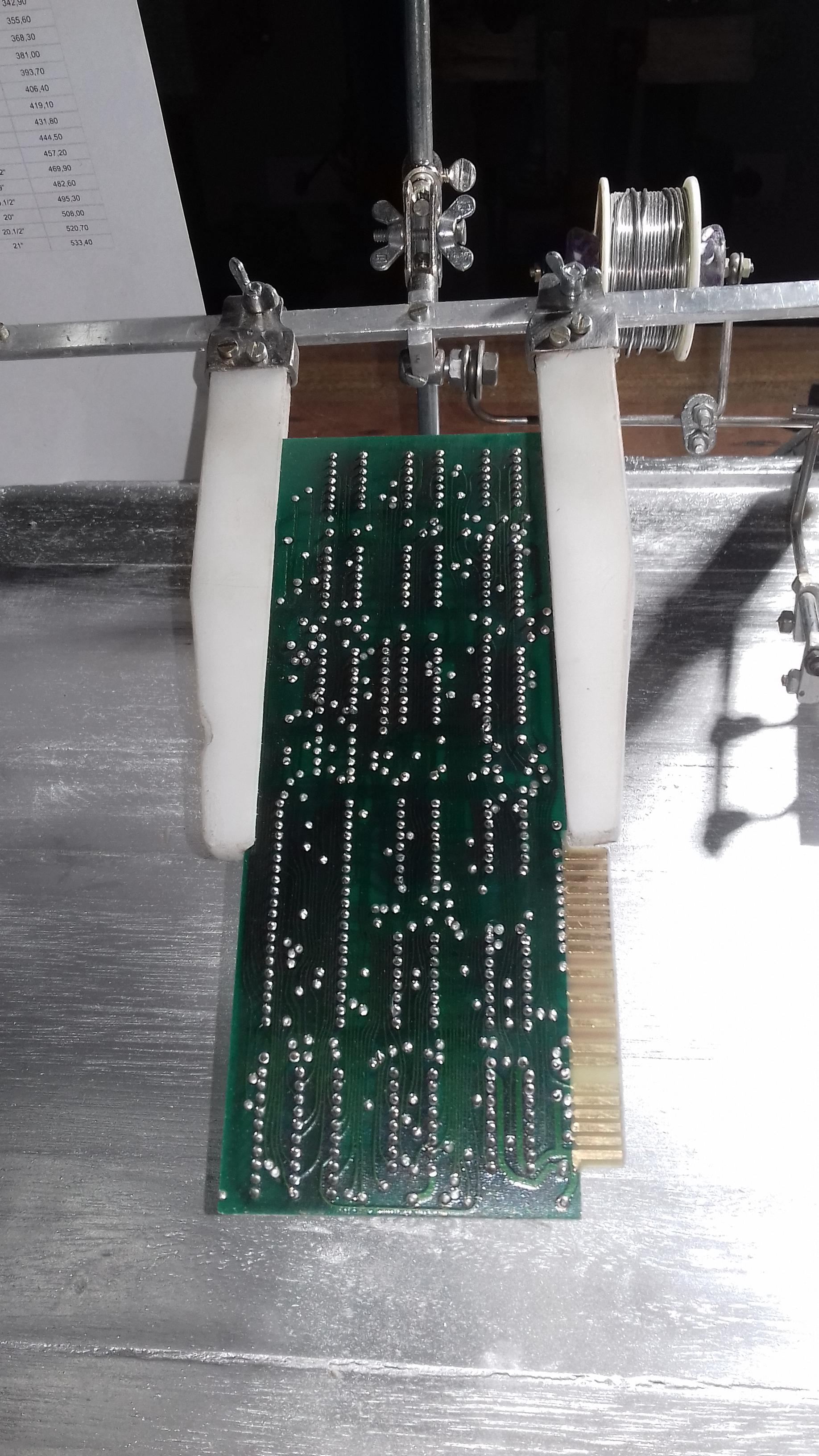 Suporte PCI lado solda.jpg