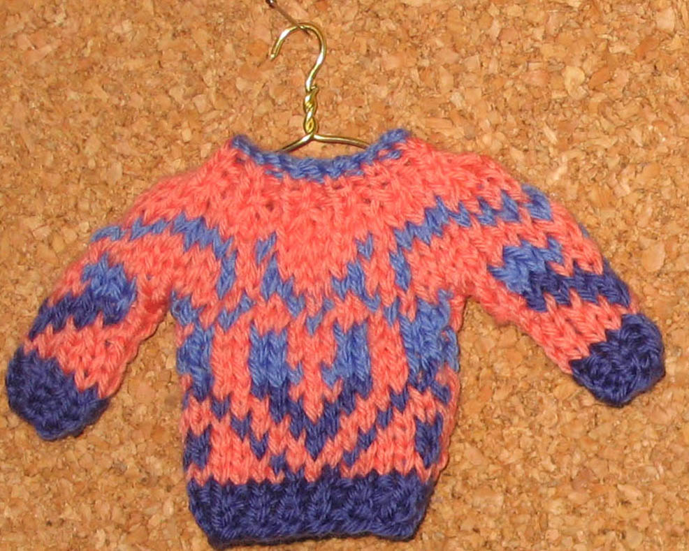 Sweater ornament Norwegian heart.jpg