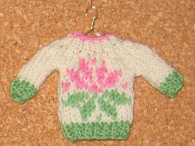 Sweater ornament poinsettia1.jpg