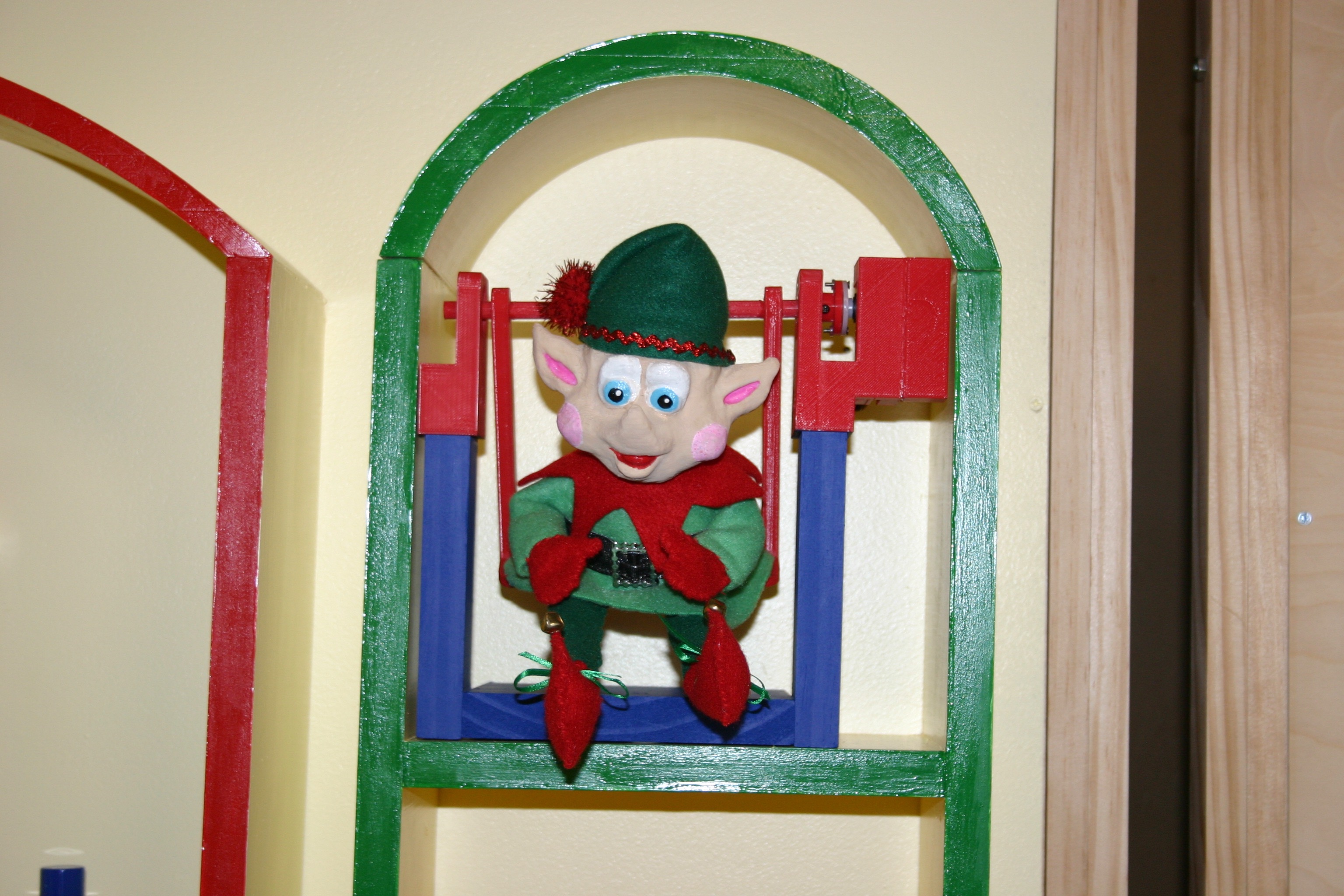 Swinging Elf - 3.jpg