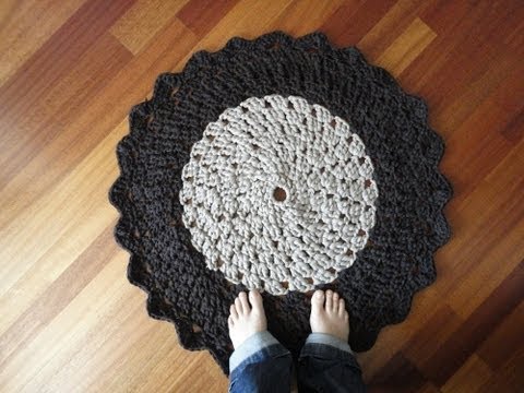 T-shirt Yarn Crocheted Rug Tutorial (Part 2)