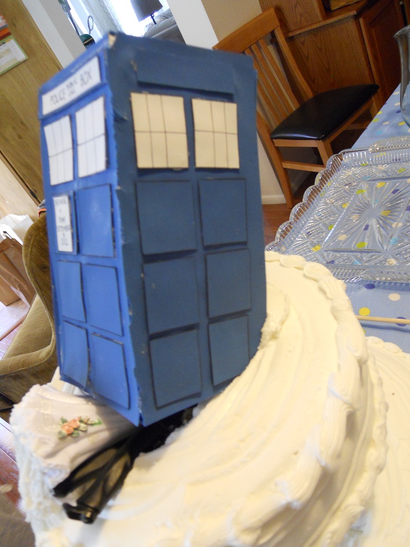 TARDIS Cake, no lie! (5)pacw.jpg