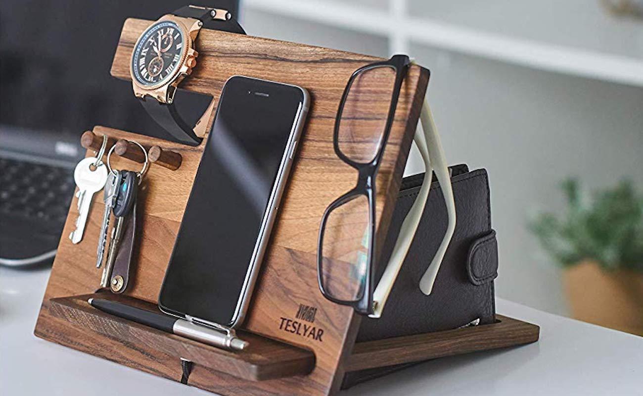 Teslyar-Walnut-Desk-Organizer-Dock-01.jpg