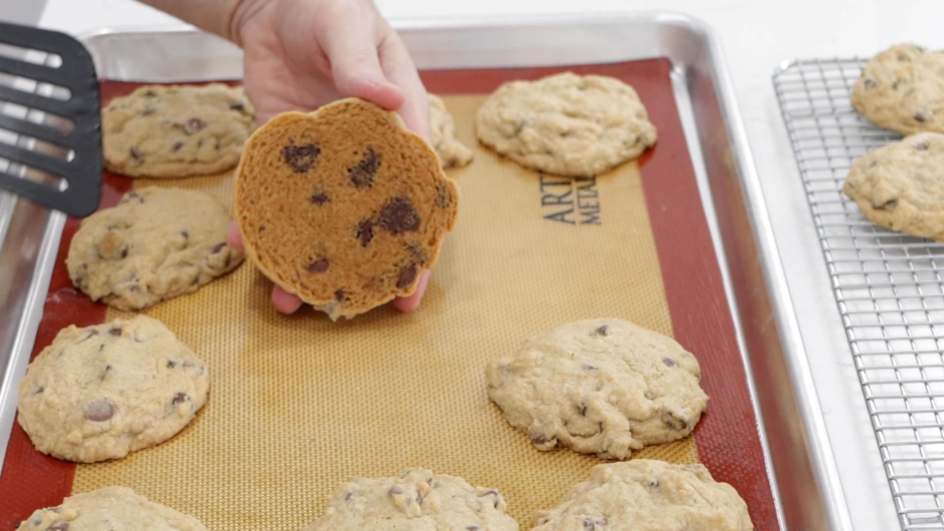 The Best Chocolate Chip Cookies Recipe.00_07_54_02.Still015.jpg