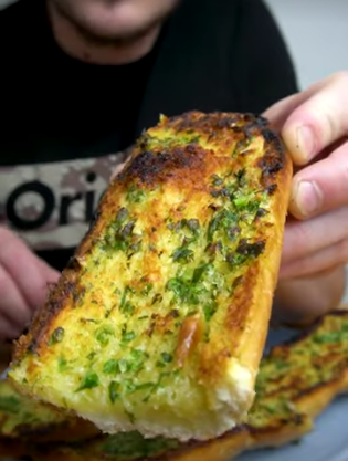 The Ultimate Garlicky Garlic Bread Recipe Revealed!.png