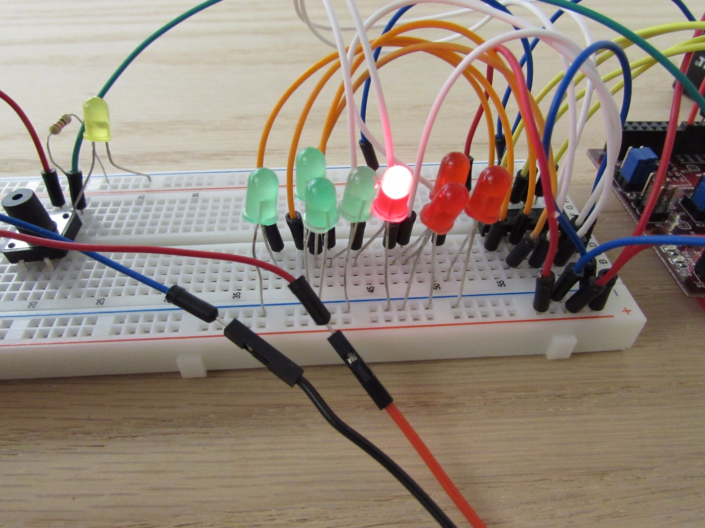 The microcontroller choosing an LED.JPG