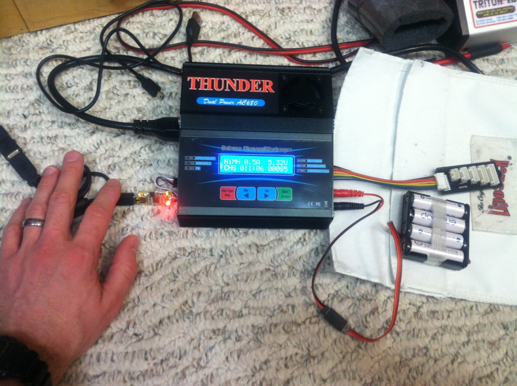 Thunder AC680 Charger comp.JPG