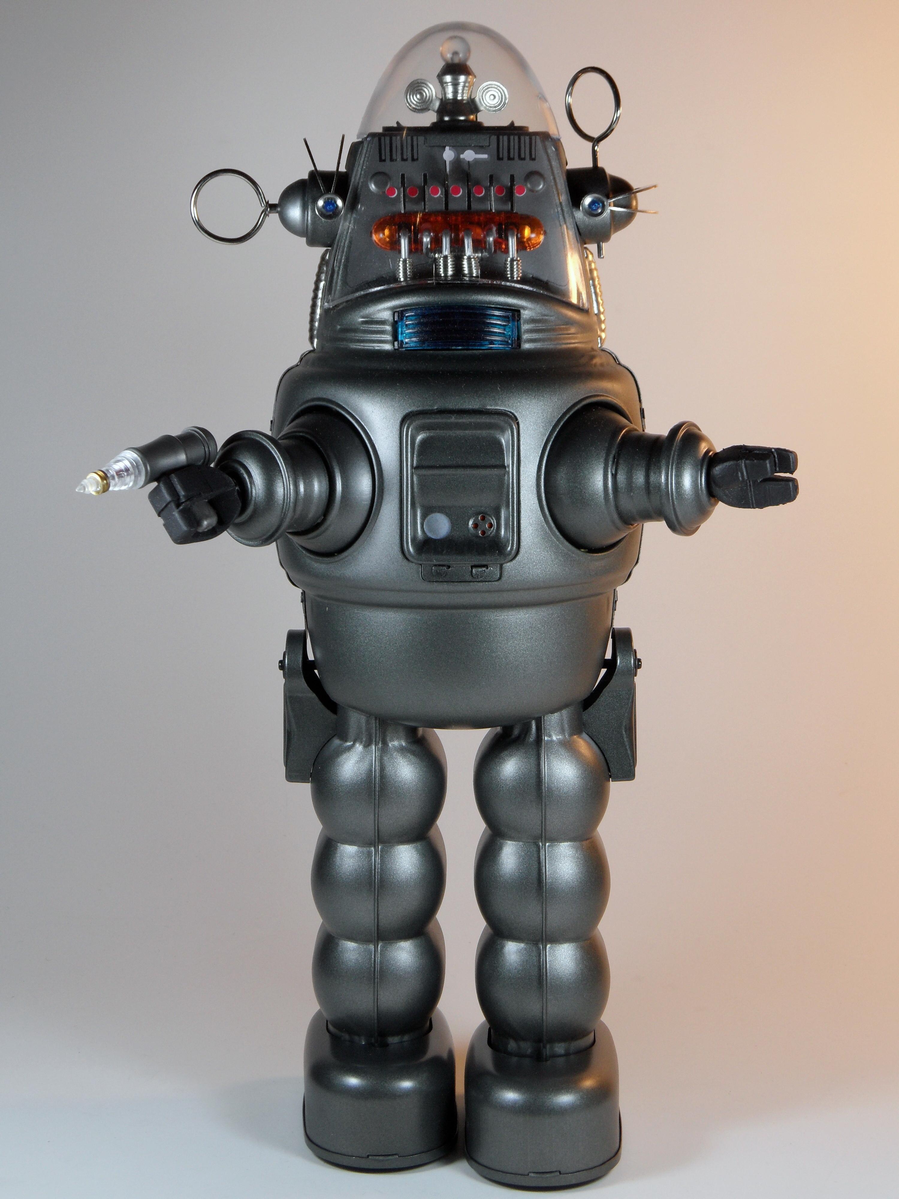 Tin Toy Robot 2.jpg