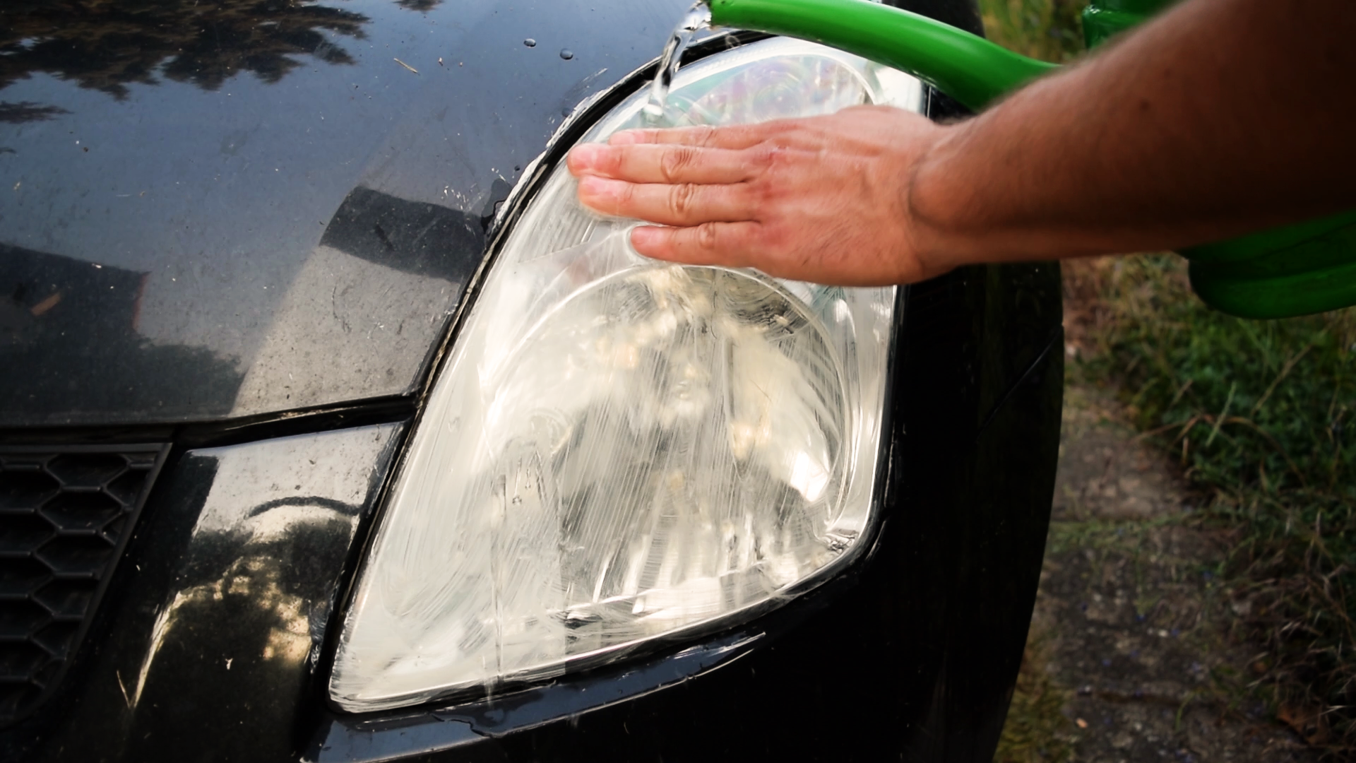 Toothpaste car light cleaning_instructable4.bmp