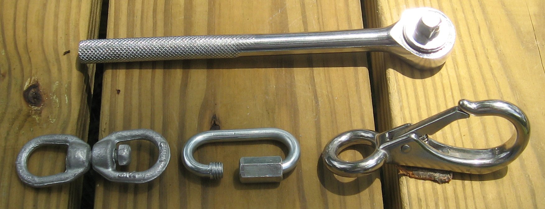 Top Hardware 1.jpg