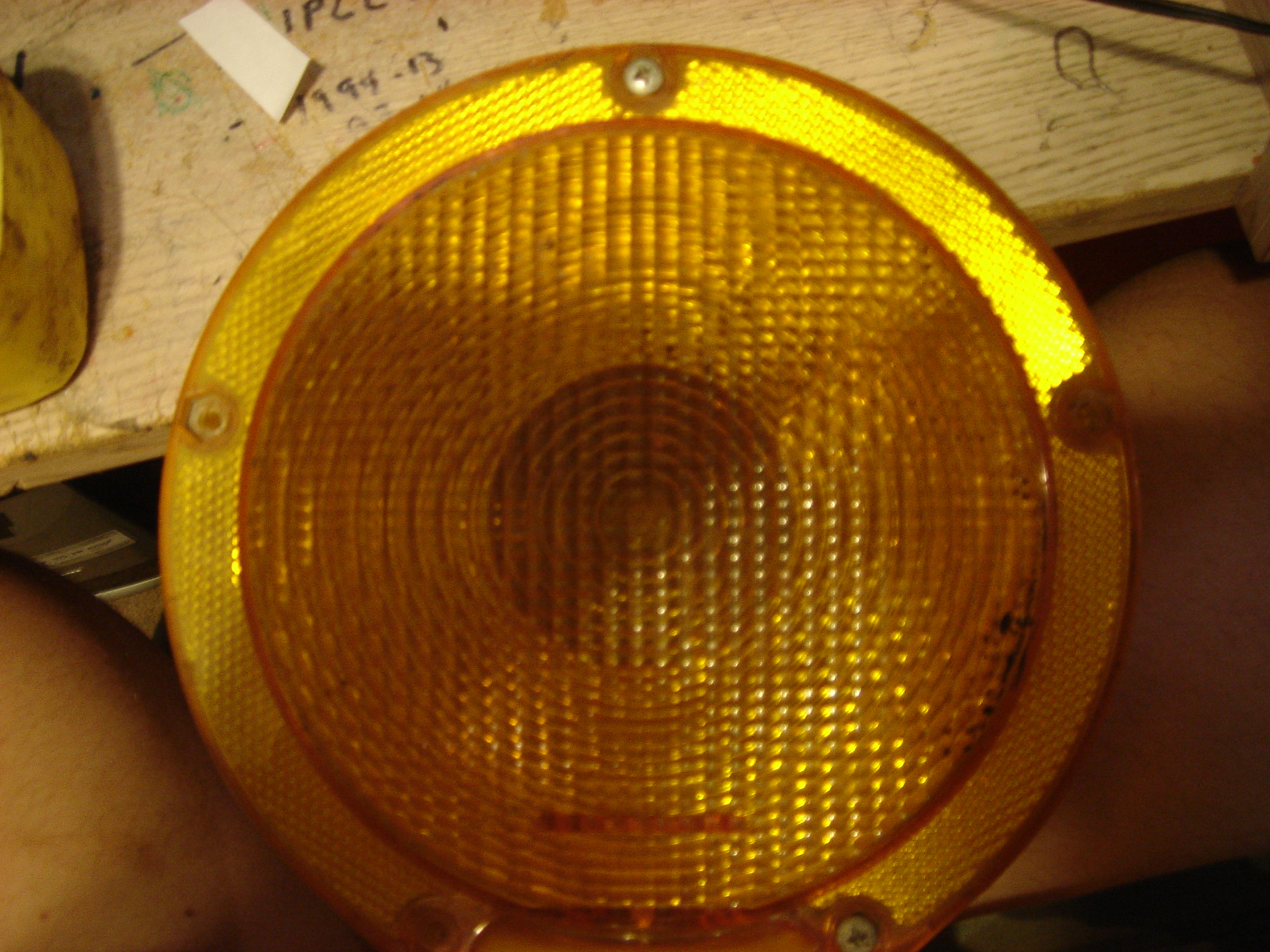 Traffic Light Instructable 008.jpg